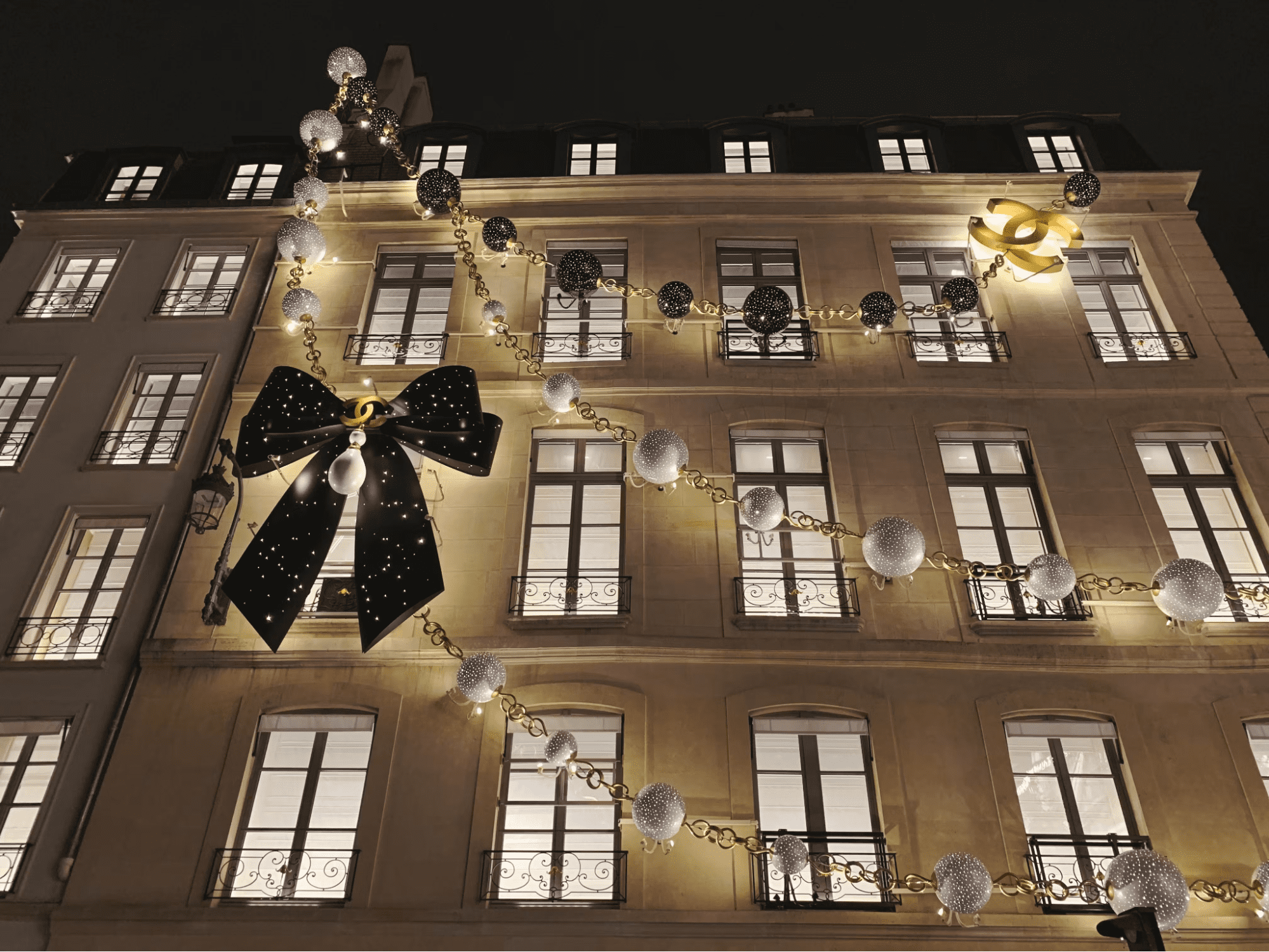Chanel has beautifully decorated the facade of building